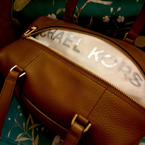 MICHAEL KORS BRAND NEW 100% AUTHENTIC LEATHER SATCHEL BAG - Picture 10 of 13